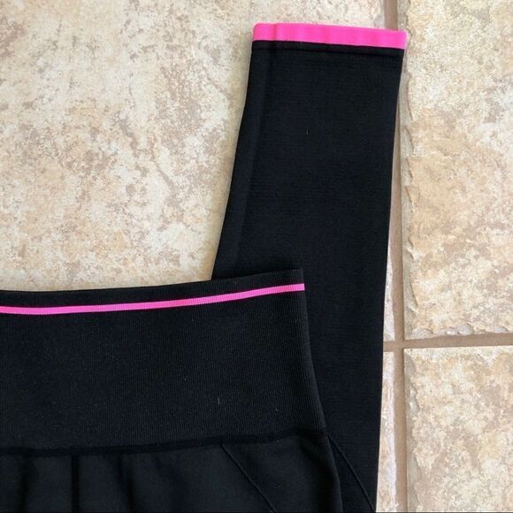 SOUL by Soulcycle Cropped Seamless Legging - Picture 5 of 9